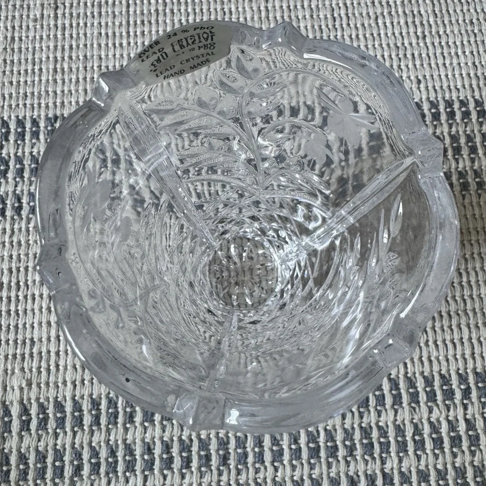 Honour Crystal ~ Hand Cut Crystal Made In Slovakia ~ Glass Vase 7.5 In Tall